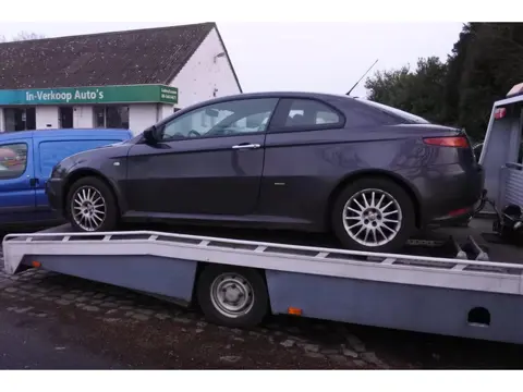 Alfa Romeo GT 1.8 T.Spark Impression motor schade distr.riem kapot