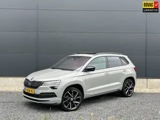 Skoda Karoq 1.5 TSI ACT Sportline Business Pano | Leder | Clima | Trekhaak