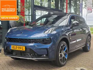 Lynk & Co 01 | Panoramadak | Stuurverwarming | Stoelverwarming | PDC + Camera | Navigatie | Apple Ca