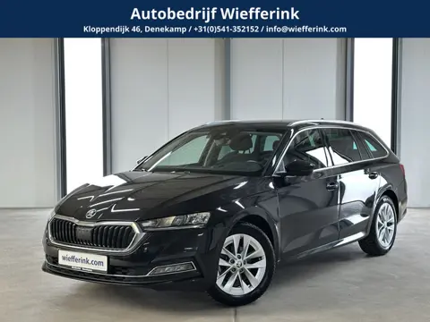 Škoda Octavia Combi 1.5 e-TSI Business Edition DSG | Navi | Camera | Trekhaak |