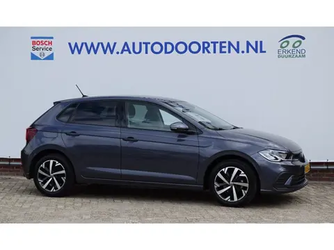 Volkswagen Polo 1.0 TSI Life|CAMERA|CAR-PLAY|