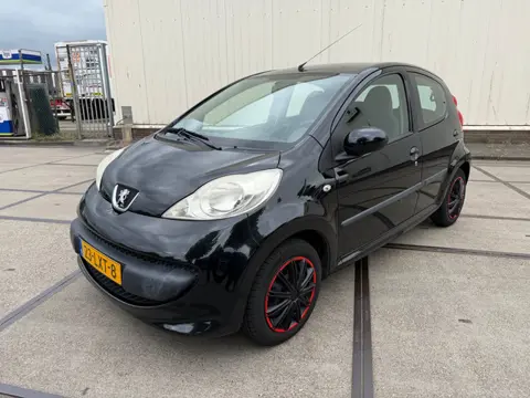 Peugeot 107 1.0-12V XS airco 5 deurs