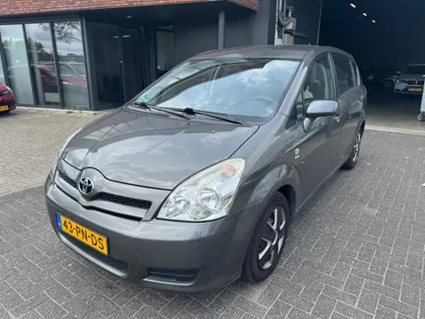 Toyota Corolla Verso 1.6 VVT-i Terra 7PERSOONS AIRCO TREKHAAK COMPLEET ONDERHOUDEN