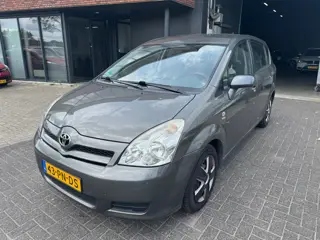 Toyota Corolla Verso 1.6 VVT-i Terra 7PERSOONS AIRCO TREKHAAK COMPLEET ONDERHOUDEN