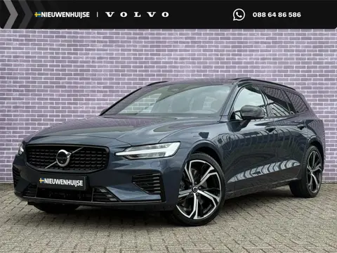 Volvo V60 2.0 T6 Plug-in hybrid AWD Ultra Dark | Sportstoelen|  SOH 100%| Schuif-/Kantel dak | Full-