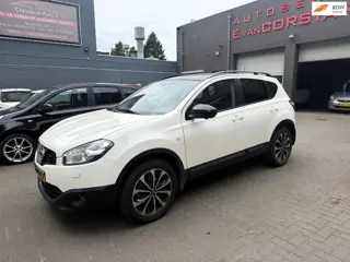 Nissan Qashqai 1.6 Automaat. Gaat alleen Achteruit !!