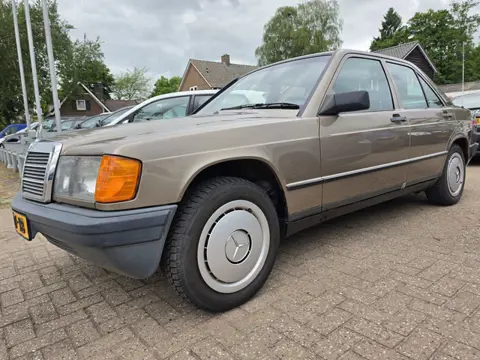Mercedes-Benz 190-serie 2.0 ( BELASTINGVRIJ)