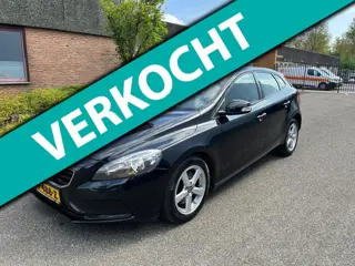 Volvo V40 1.6 D2 Momentum Automaat Airco Boekjes N.A.P