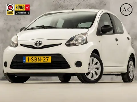 Toyota Aygo 1.0 VVT-i Sport (5 DEURS, AIRCO, ELEK RAMEN, SPORTSTOELEN, NIEUWE APK, NIEUWSTAAT)