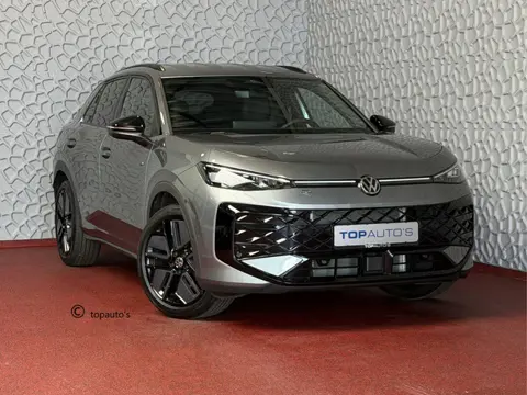 Volkswagen T-Roc 1.5 eTsi R-LINE 150PK EDITION TREKHAAK BLACK STYLE 19''LMV IQ LED/GRIL/LOGO STOEL/S