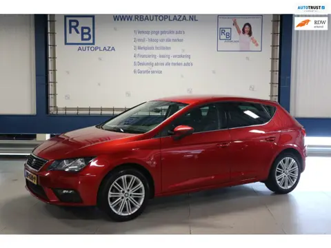 Seat Leon 1.4 EcoTSI Xcellence Business Intense 12 MAANDEN GARANTIE/ CARPLAY/ TREKHAAK