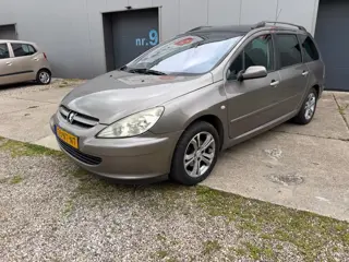 Peugeot 307 SW 1.6 16V Pack 7 zits voorbereiding nu 5 zits