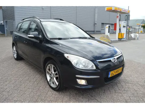 Hyundai I30 CW 1.6i i-Catcher bj09 automaat ecc schuidak
