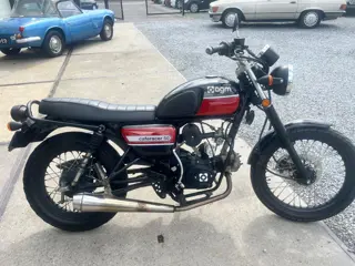 AGM Bromfiets Caferacer 50