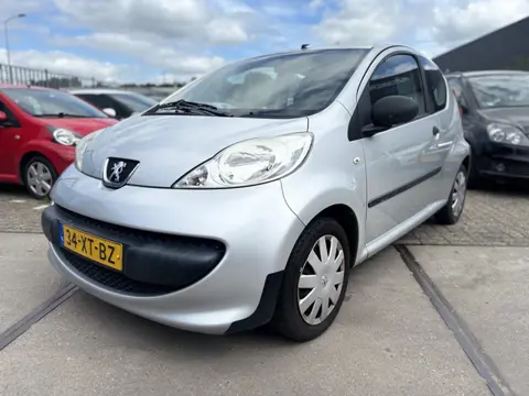 Peugeot 107 1.0-12V XR INRUILKOOPJE! (bj 2007)