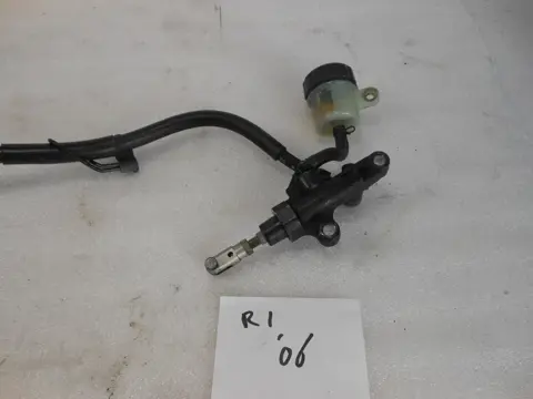 REMPOMP ACHTER Yamaha YZF R1 2004 - 2006
