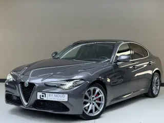 Alfa Romeo Giulia 2.0T Super, 200Pk, 2020, 1ste eigenaar, Volledig onderhouden, Panoramadak, Climate
