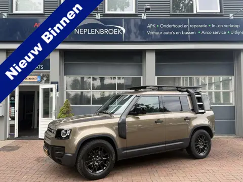 Land Rover Defender 2.0 D200 110 SE Grijskenteken Bj 2020 Km 120.000 Dealer onderhouden 200PK