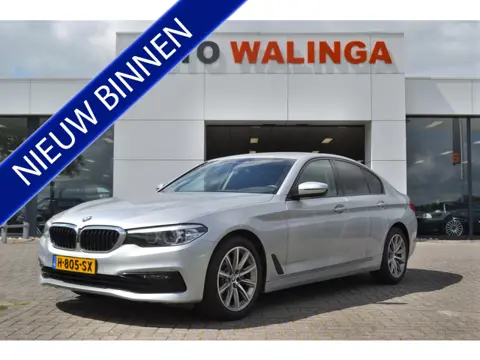 BMW 5 Serie 520i Sportline | Achteruitrij Camera | Stoelverwarming | Grootlicht-assistent | Ambience