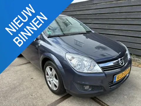 Opel Astra 1.6 Cosmo AIRCO/5DEURS/ALLE BOEKJES/NIEUWE APK!