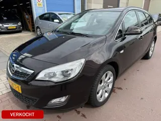 Opel Astra Sports Tourer 1.4 Turbo Business + 2012 NAP 144.937km Navigatie Complete auto met alle bo