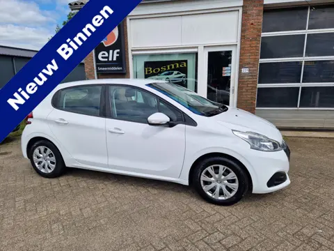 Peugeot 208 1.2i "Blue Lion" 5 Deurs - Cruise - Navi - Airco - Apk 16-05-2027 !!