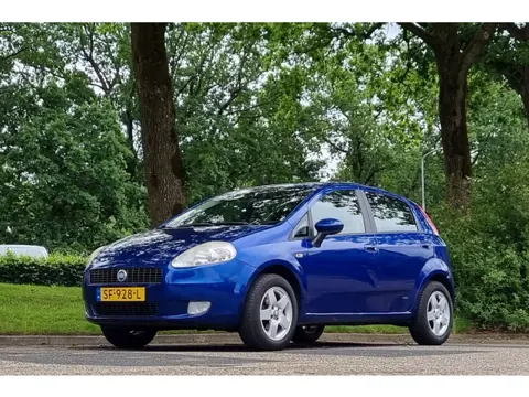 Fiat Grande Punto 1.2 Dynamic, APK t/m 04-2027, Airco, Radio/CD.