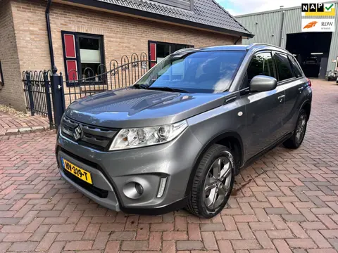Suzuki Vitara 1.6 Comfort Camera / Trekhaak / Stoelverwarming / Navi.