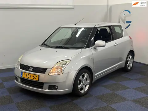 Suzuki Swift 1.3 Comfort / AIRCO / RIJDT SCHAKELT GOED / NETTE AUTO