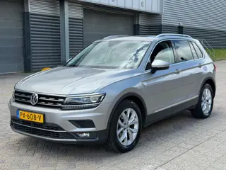 Volkswagen Tiguan 2.0 TDI 110KW Highline - PANO - ACC - Automaat