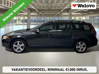 Volvo V70 2.5T Momentum Dealer onderhouden,Leder interieur,High performance sound,Garantie..
