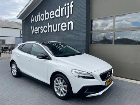 Volvo V40 Cross Country 1.5 T3 Polar+ Luxury pano trekhaak stoelverwarming harman kardon