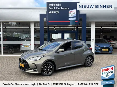 Toyota Yaris 1.5 Hybrid Dynamic / Automaat / NL-Auto / Stoelverwarming / Adaptieve Cruise-Control / 