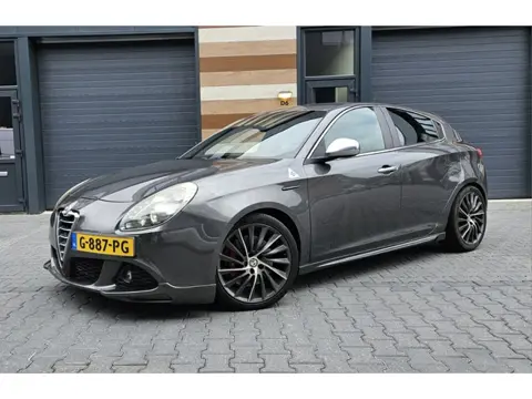 Alfa Romeo Giulietta 1.7 Quadrifoglio Verde Volled. Historie