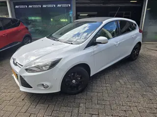 Ford Focus 1.0 EcoBoost Lease Titanium | NIEUWE APK | AIRCO | ELEC RAMEN | LMV |