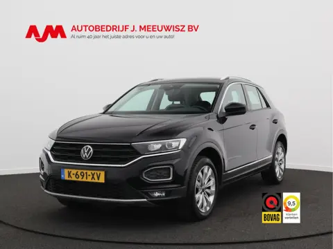 Volkswagen T-Roc 1.5 TSI Sport/ lage km/ trekhaak/ zeer mooi!