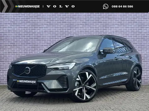 Volvo XC60 T8 Plug-in hybrid AWD Ultra Dark Executive Edition | Luchtvering | 22" | Gelamineerd Glas