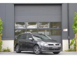 Volkswagen Golf Variant 1.2 TSI Connected Series Parkeersensoren | Cruise Control