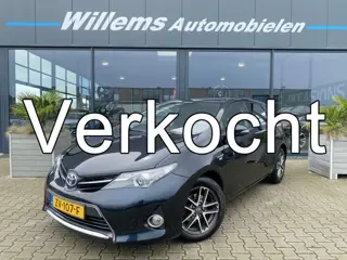 Toyota Auris 1.8 Hybrid Executive Navigatie, Climate Control & Camera
