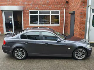 BMW 3-serie 325i Navi Leder Sportint Xenon Ecc Cruise