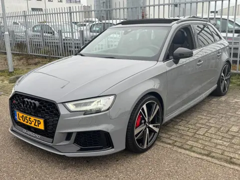 Audi RS3 Sportback 2.5 TFSI quattro 400PK Pano B&O Matrix 19inch