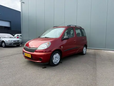 Toyota Yaris Verso 1.3-16V VVT-i Luna (bj 2001)