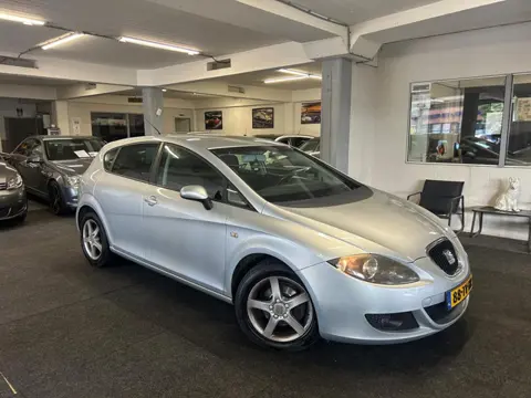 SEAT Leon 1.6 Sportstyle*NAP*Airco*Velgen*Koopje (bj 2007)