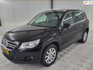 Volkswagen Tiguan 1.4 TSI Sport&Style NAVI PSENSOR CRUISE 2 X SLEUTELS TREKHAAK