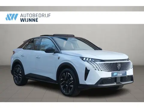 Peugeot 3008 1.2 Hybrid 145pk e-DCS6 GT | Navi | App Connect | Panoramadak | Focal Audio | Alcantara