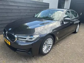 BMW 5-serie 530e Business Edition Plus, Laser, HUD, Comfortstoelen