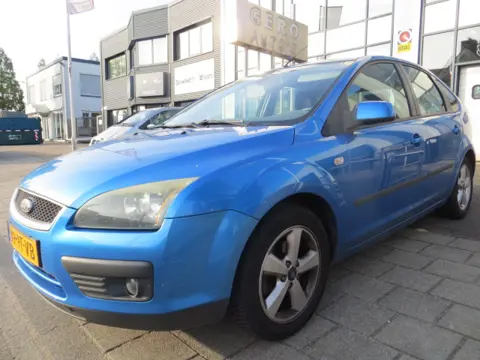 Ford Focus 1.6-16V First Edition inruiler met nw apk 5-2027
