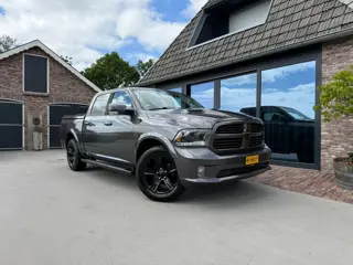 Dodge Ram 1500 5.7 V8 Quad Cab 6'4