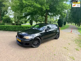 BMW 1-serie 116i Business Line M-Sport+ | Luxe! | Sport uitlaat