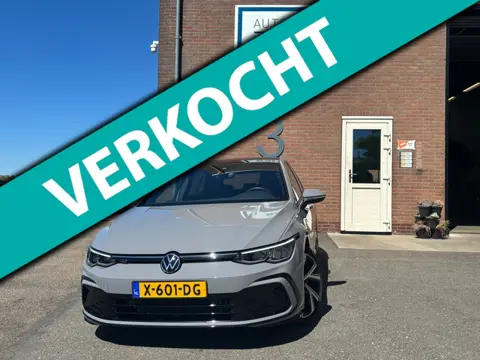 Volkswagen Golf 1.5 eTSI R-Line Business panodak Automaat